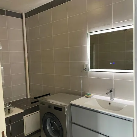 T2 Balcon Parking Climatise *