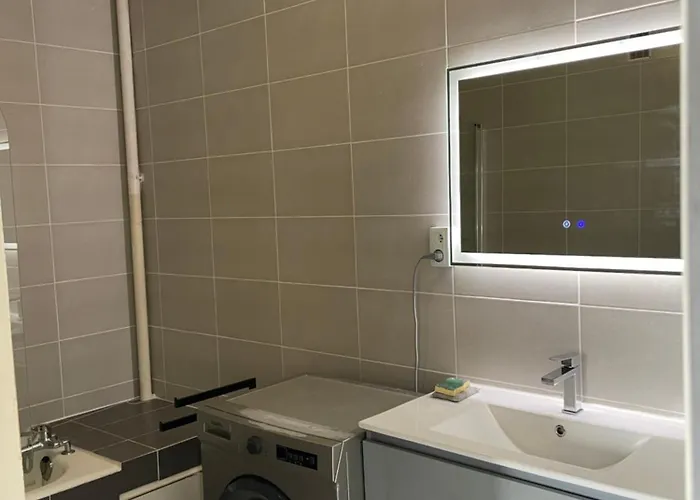 T2 Balcon Parking Climatise *